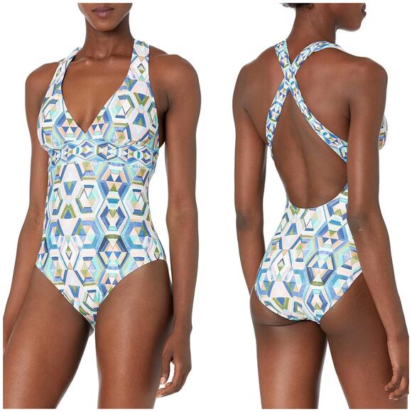 La Blanca | Women | Riviera Renewal Tummy Control One Piece Swimsuit | US 6 - Picture 12 of 15